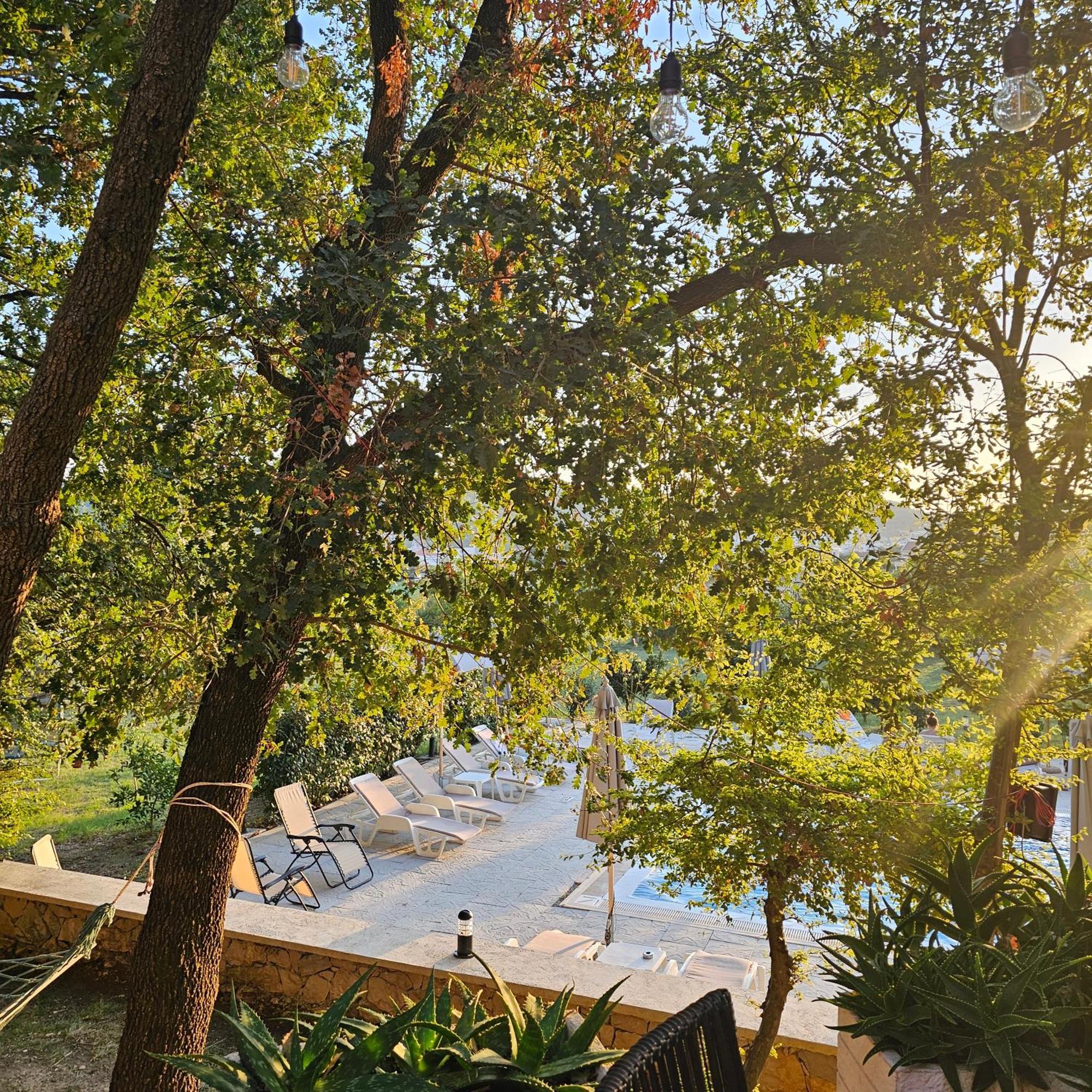 Green Hill Apartments Улцинь Экстерьер фото