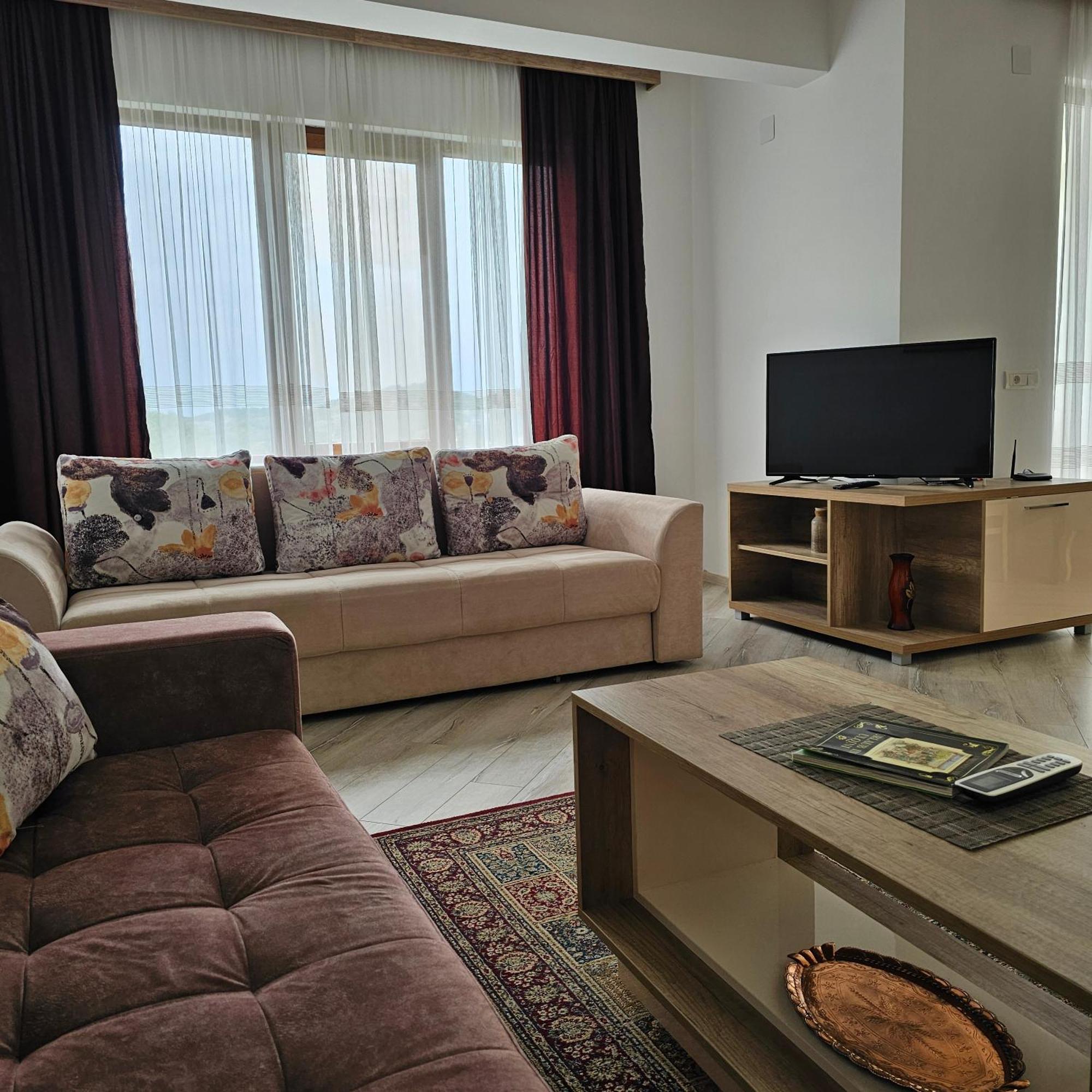 Green Hill Apartments Улцинь Номер фото